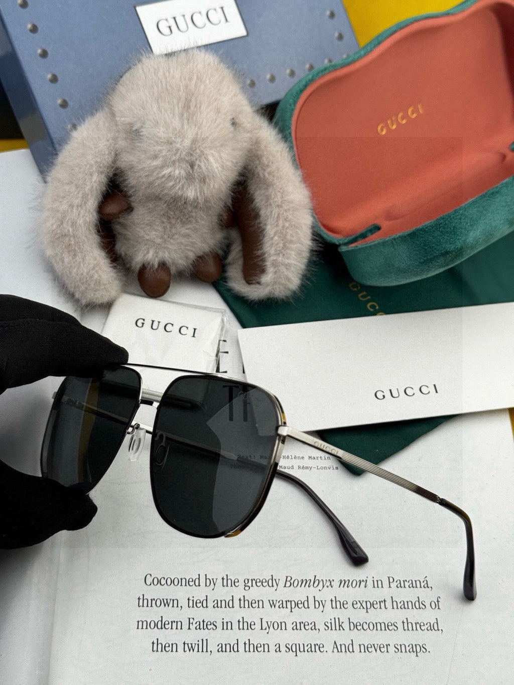 Gucci G21809 Polarized Aviator Gold Lens Sunglasses for Men - detail image 3