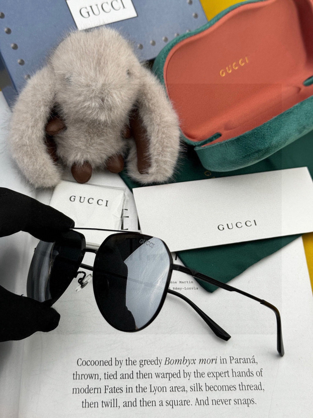 Gucci G2731 Polarized Fashion Black Lens Sunglasses for Men & Women - 158276 - detail image 5