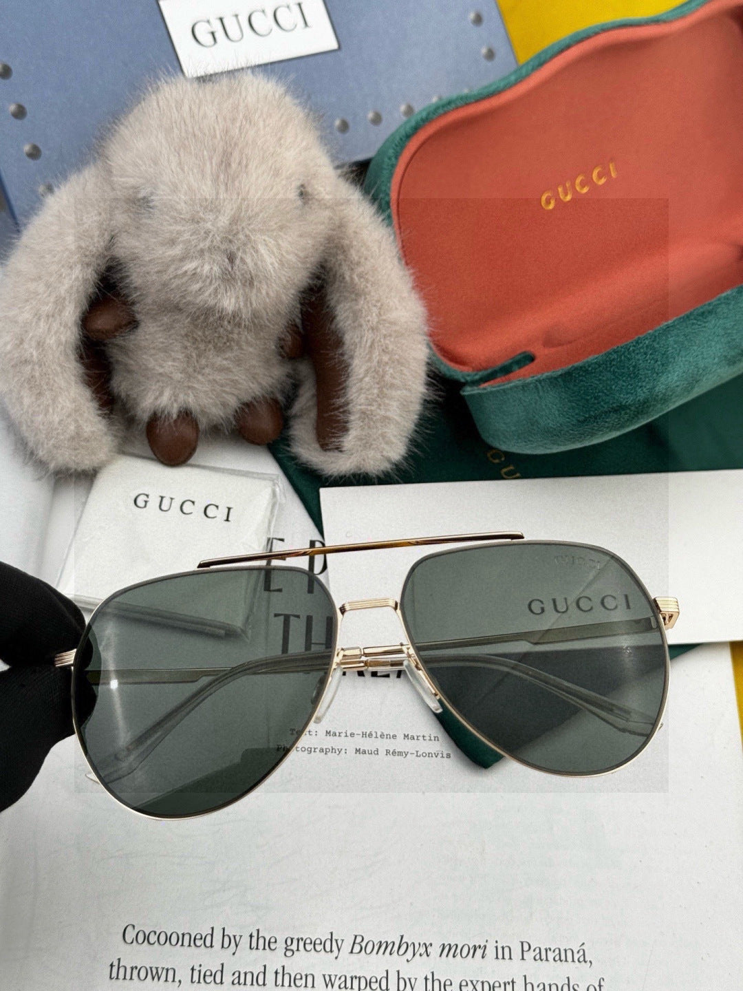 Gucci G61801 Polarized Aviator Black Lens Sunglasses for Men - detail image 2