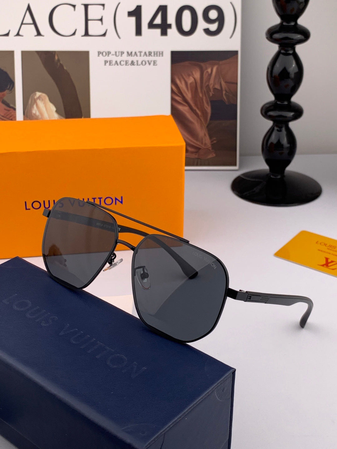 Louis Vuitton L88903 Polarized Aviator Gold Lens Sunglasses for Men - 158167