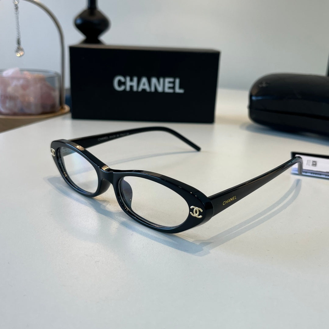 Chanel Oversized Silver Lens Sunglasses for Men & Women - 158353 - detail image 3