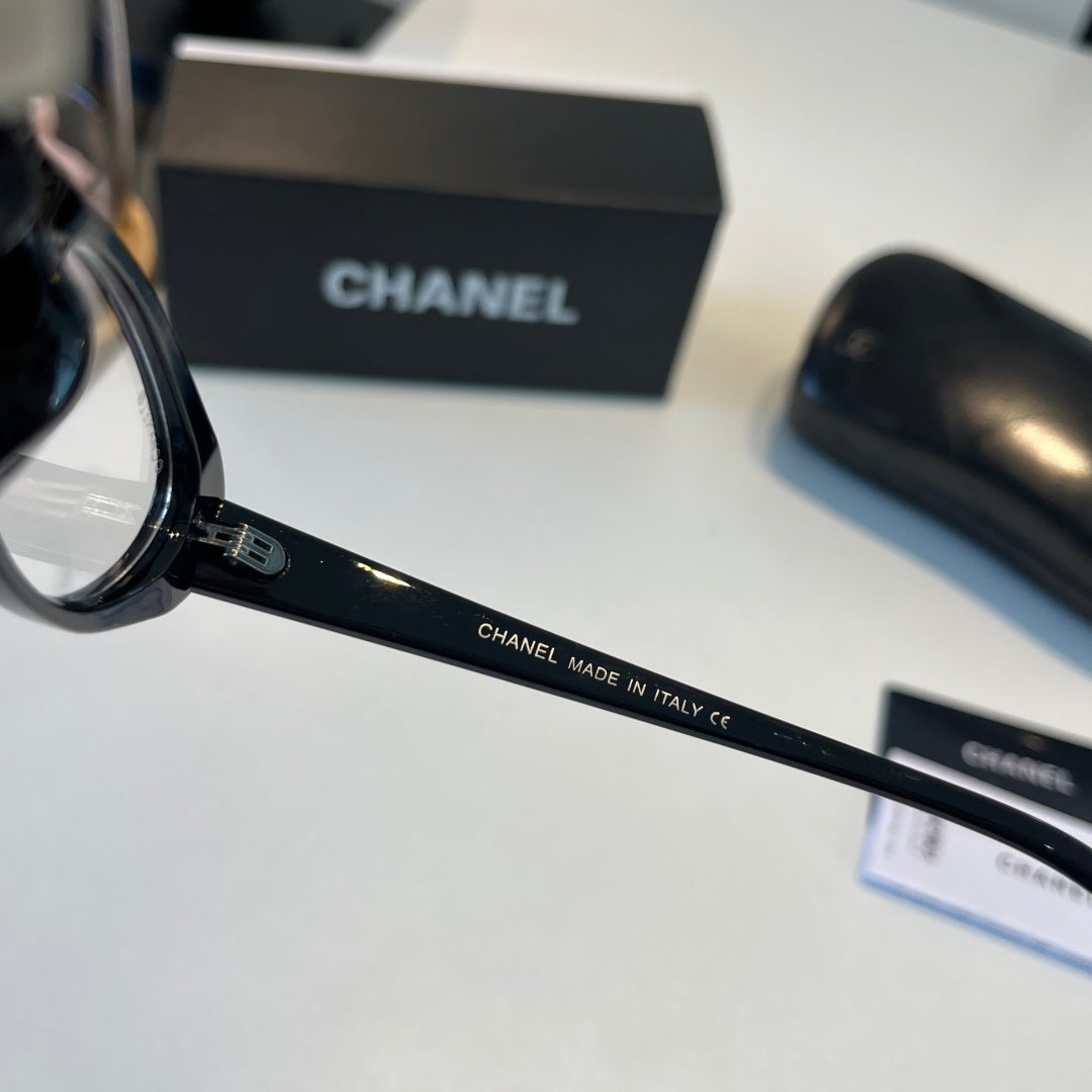 Chanel Oversized Silver Lens Sunglasses for Men & Women - 371832 - detail image 9