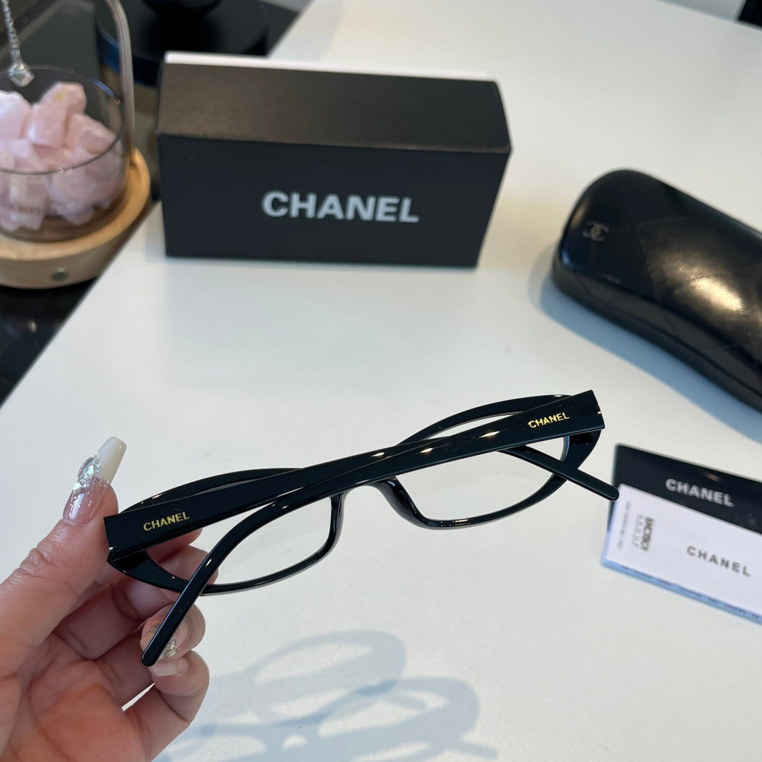 Chanel Oversized Silver Lens Sunglasses for Men & Women - 158353 - detail image 8