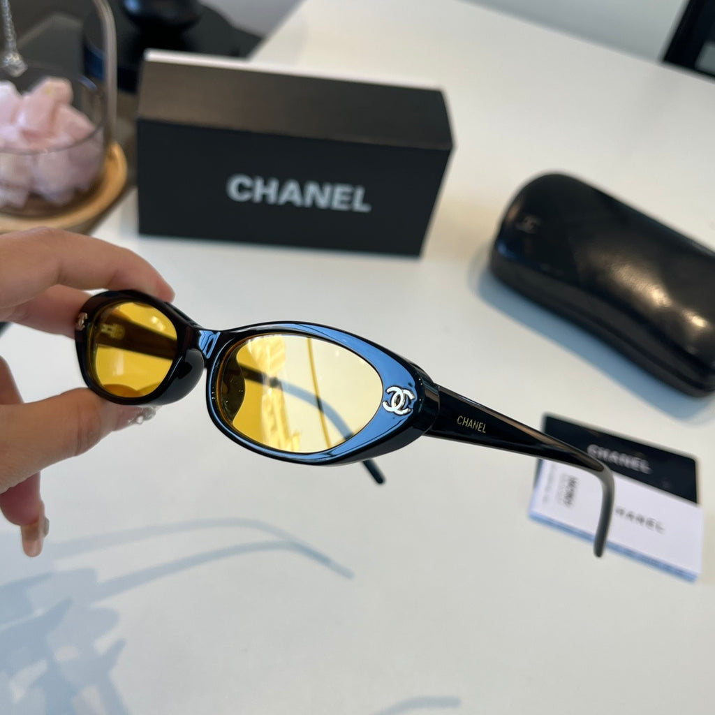 Chanel Oversized Orange Lens Sunglasses for Men & Women - 158354 - detail image 4