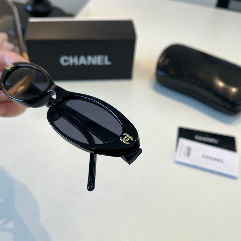 Chanel Oversized Silver Lens Sunglasses for Men & Women - 371834 - detail image 6
