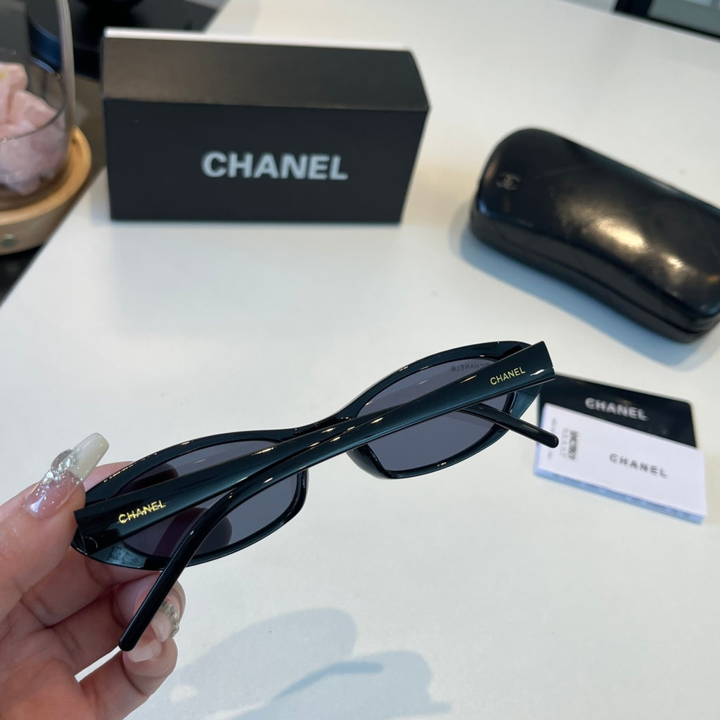 Chanel Oversized Silver Lens Sunglasses for Men & Women - 158355 - detail image 8