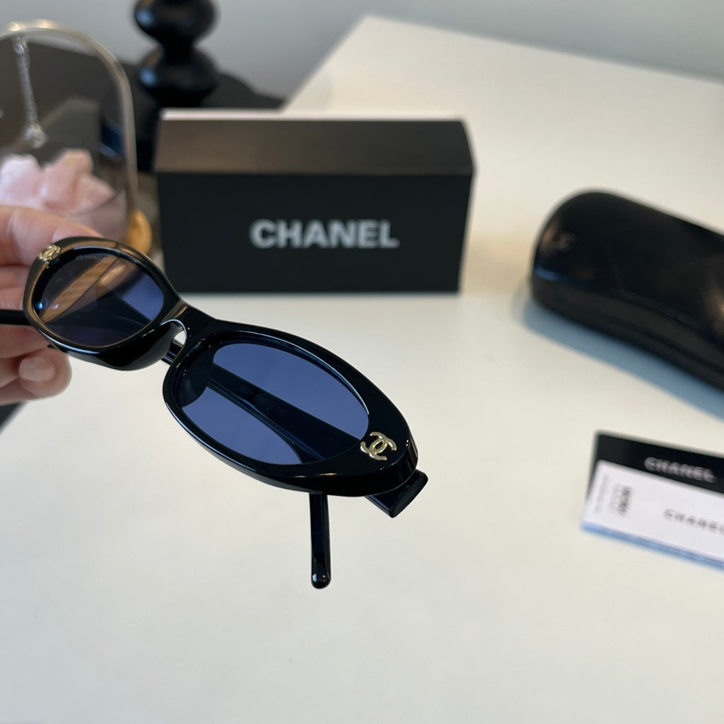 Chanel Oversized Blue Lens Sunglasses for Men & Women - 158356 - detail image 6