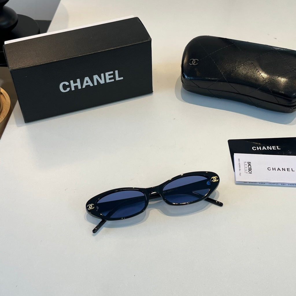 Chanel Oversized Blue Lens Sunglasses for Men & Women - 448996 - detail image 4