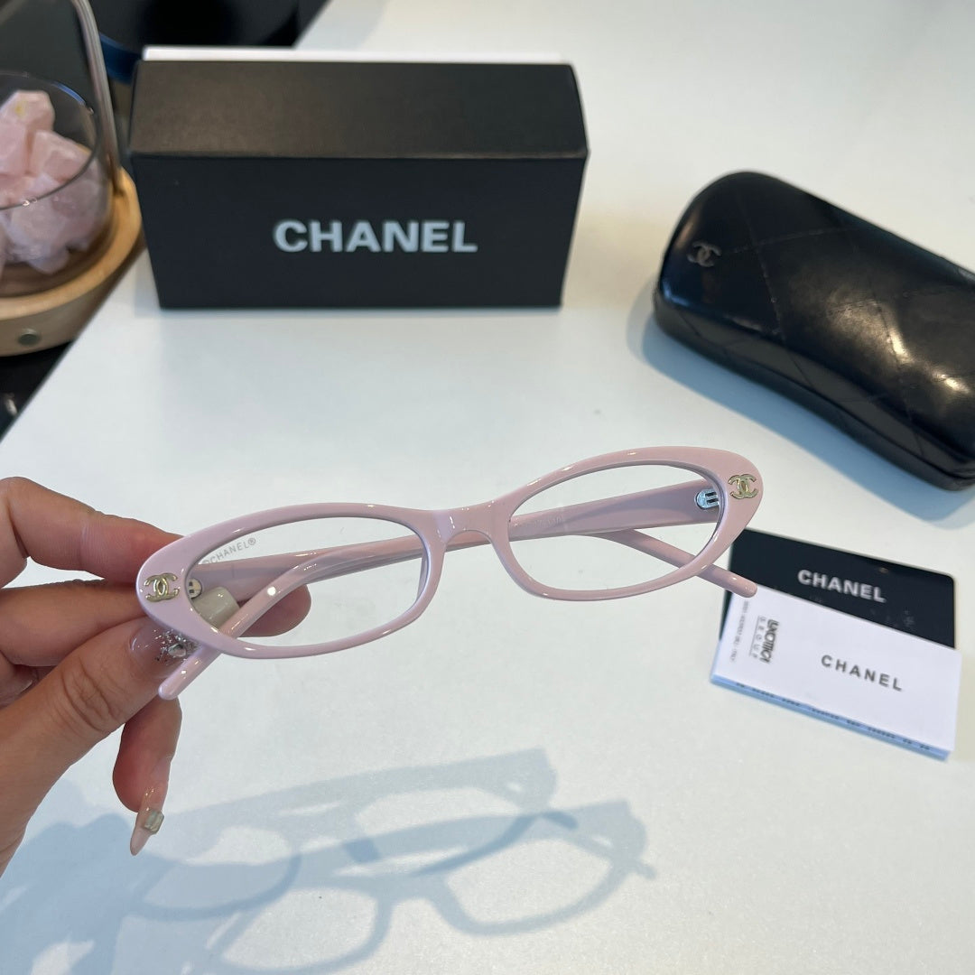 Chanel Oversized Silver Lens Sunglasses for Men & Women - 371836 - detail image 4
