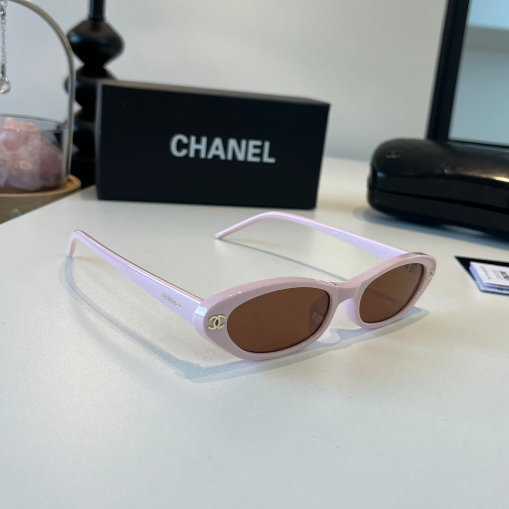 Chanel Oversized Silver Lens Sunglasses for Men & Women - 486556