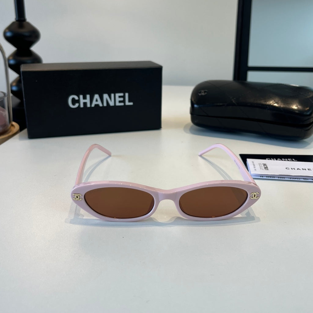 Chanel Oversized Silver Lens Sunglasses for Men & Women - 158358 - detail image 2