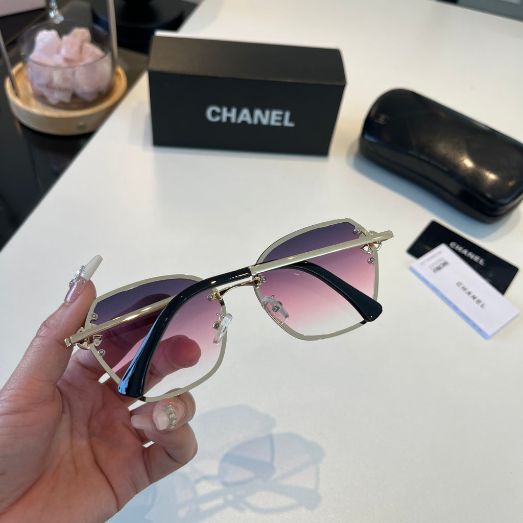 Chanel Oversized Silver Lens Sunglasses for Men & Women - 486557 - detail image 7