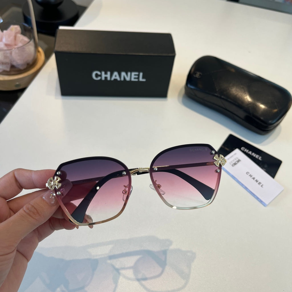 Chanel Oversized Silver Lens Sunglasses for Men & Women - 158359 - detail image 6