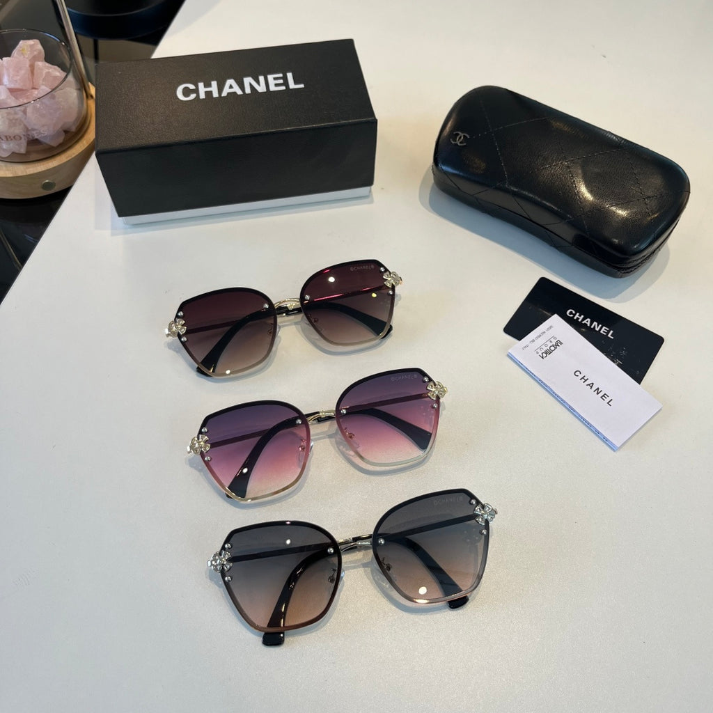 Chanel Oversized Silver Lens Sunglasses for Men & Women - 158359 - detail image 11