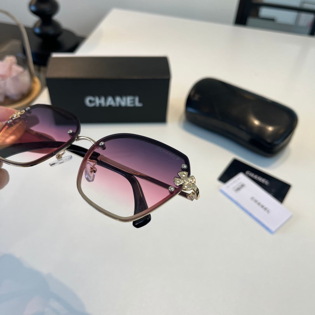 Chanel Oversized Silver Lens Sunglasses for Men & Women - 158359 - detail image 8