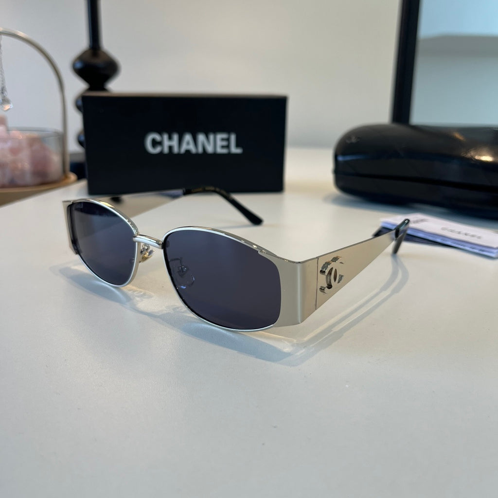 Chanel Oversized Silver Lens Sunglasses for Men & Women - 158362 - detail image 3