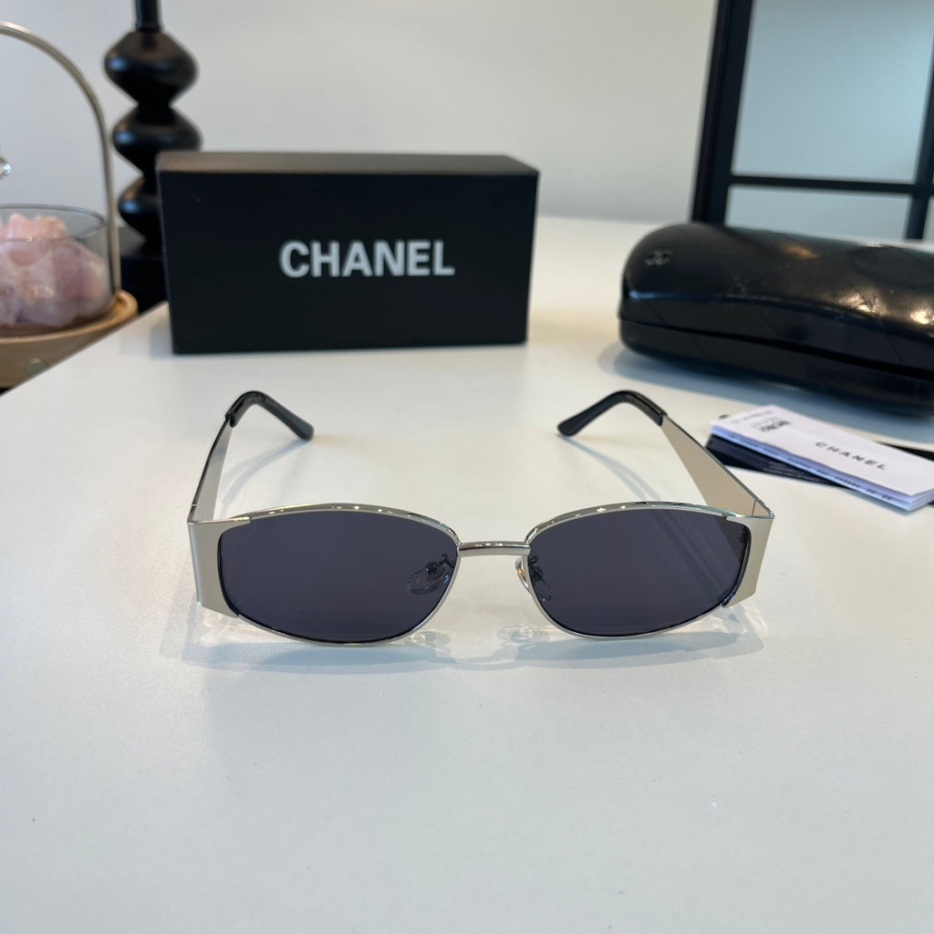 Chanel Oversized Silver Lens Sunglasses for Men & Women - 371838 - detail image 2