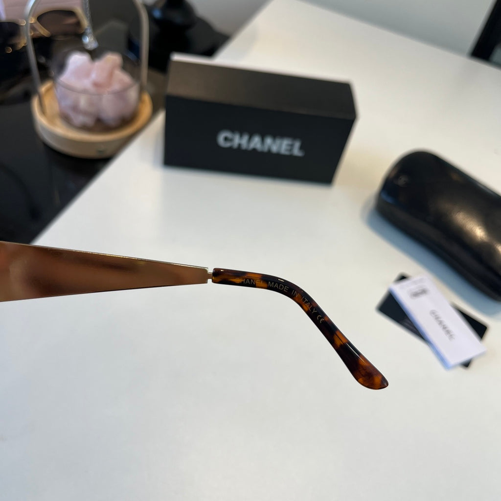 Chanel Oversized Brown Lens Sunglasses for Men & Women - 371840 - detail image 8