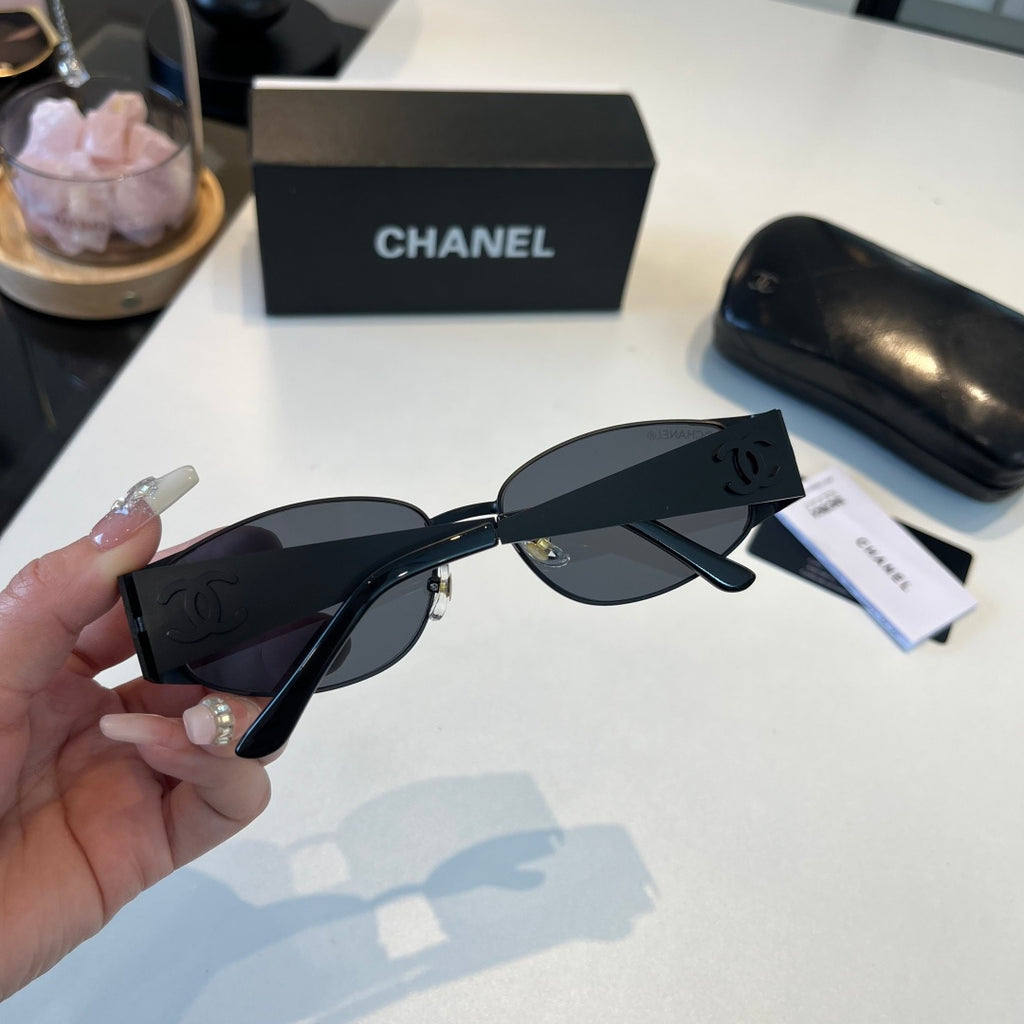 Chanel Oversized Silver Lens Sunglasses for Men & Women - 371839 - detail image 6