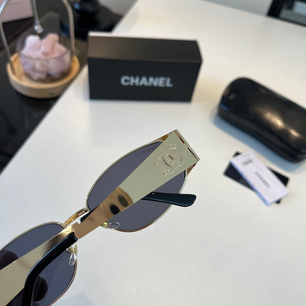 Chanel Oversized Silver Lens Sunglasses for Men & Women - 371841 - detail image 6