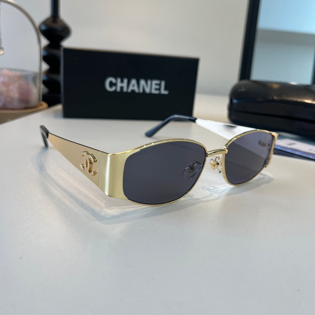 Chanel Oversized Silver Lens Sunglasses for Men & Women - 486561