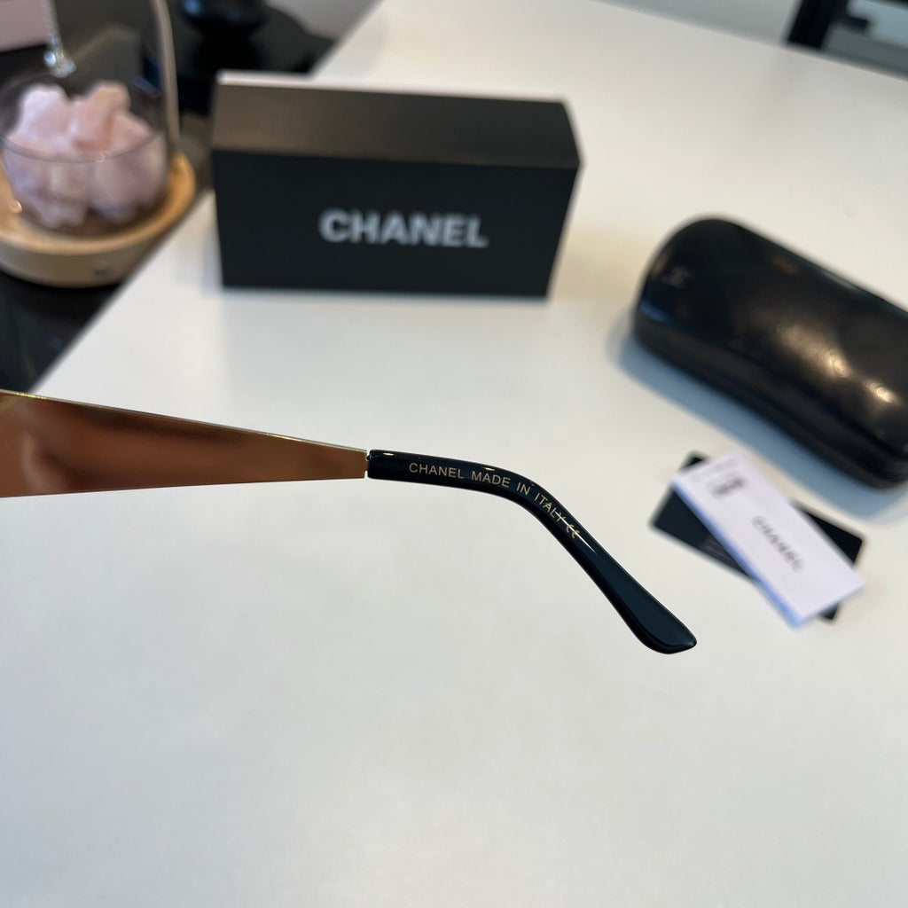Chanel Oversized Silver Lens Sunglasses for Men & Women - 371841 - detail image 9