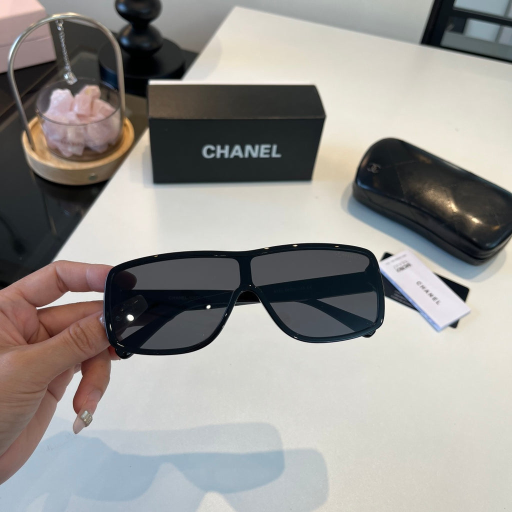 Chanel Fashion Black Lens Sunglasses for Men & Women - 371846 - detail image 5