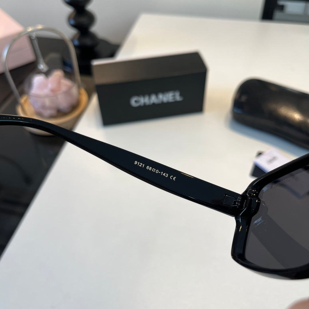 Chanel Fashion Black Lens Sunglasses for Men & Women - 371846 - detail image 9