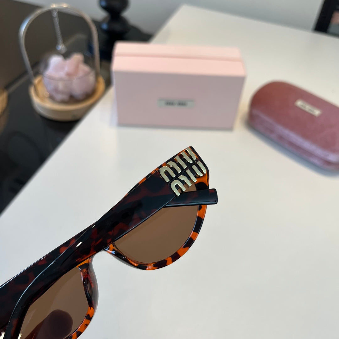 Miu Miu Cat-Eye Brown Lens Sunglasses for Men & Women - 158604 - detail image 8
