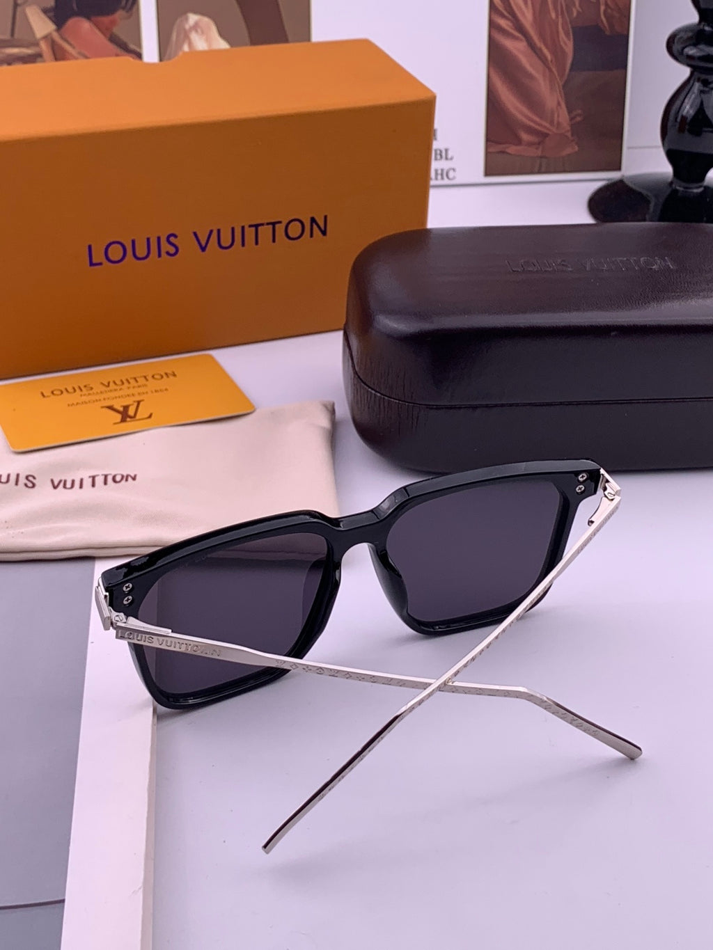 Louis Vuitton L7166 Aviator Gold Lens Sunglasses for Men & Women - 158175 - detail image 6