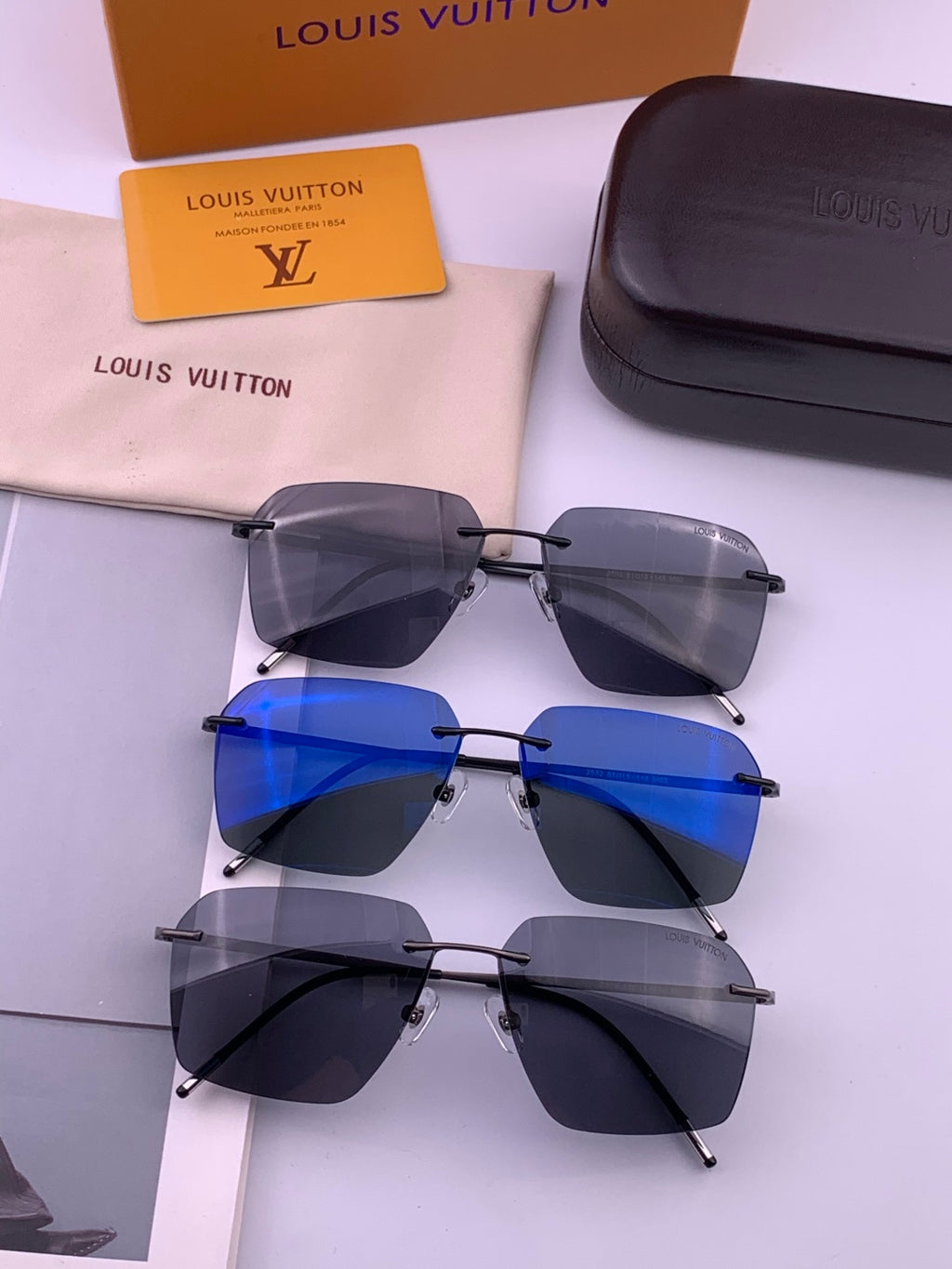Louis Vuitton L2253 Polarized Aviator Blue Lens Sunglasses for Men - 158176 - detail image 8