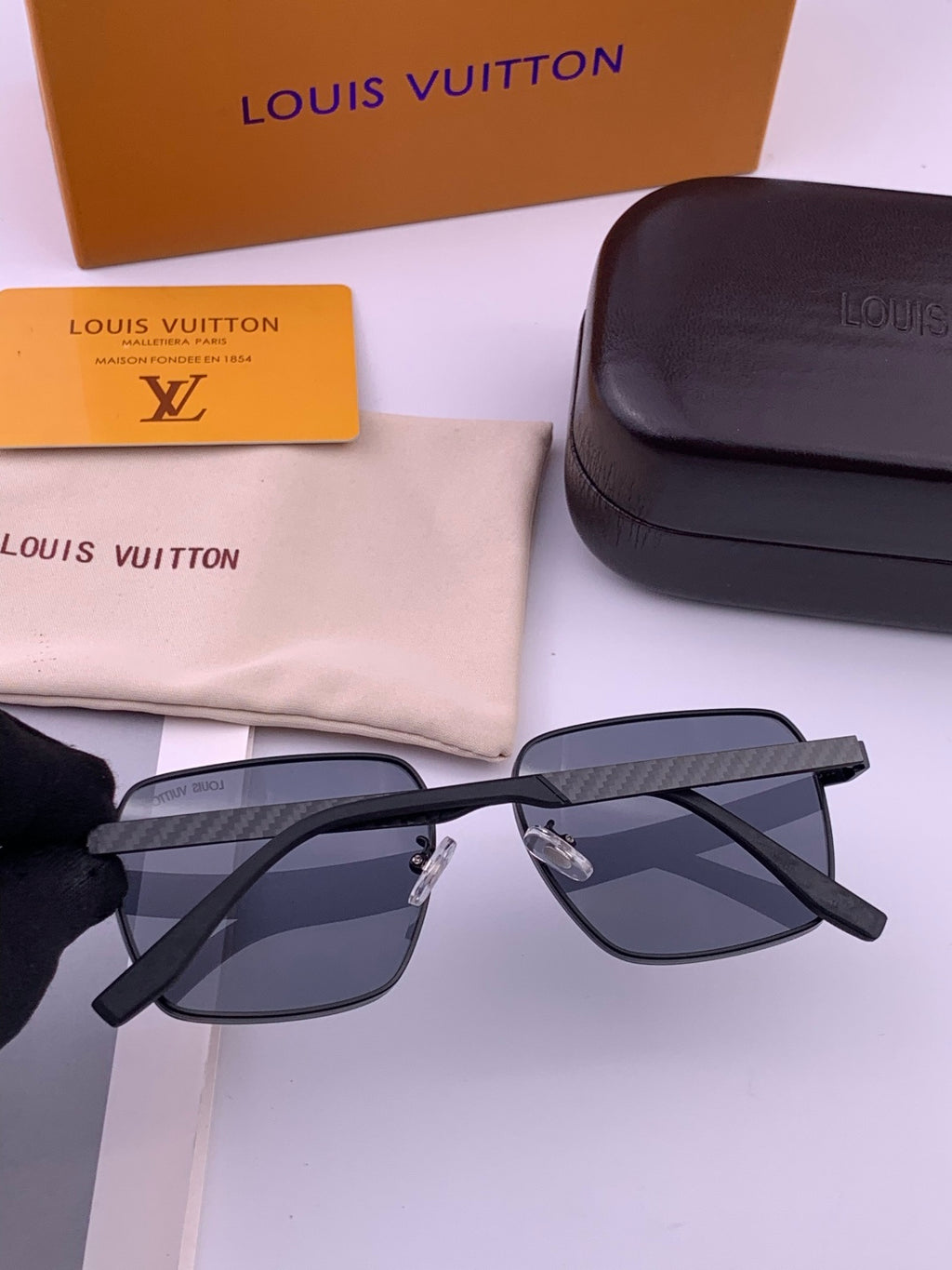 Louis Vuitton L5253 Polarized Aviator Gray Lens Sunglasses for Men - detail image 7