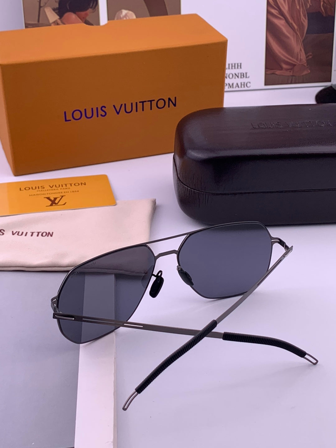Louis Vuitton L7860 Fashion Blue Lens Sunglasses for Men & Women - detail image 7