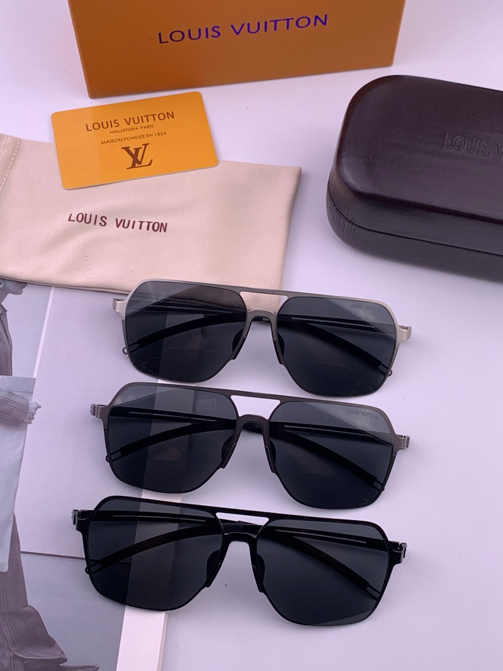 Louis Vuitton L7397 Polarized Aviator Gray Lens Sunglasses for Men - detail image 8