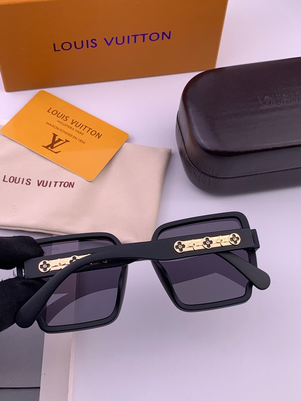Louis Vuitton L1007 Polarized Square Black Lens Sunglasses for Men & Women - detail image 4