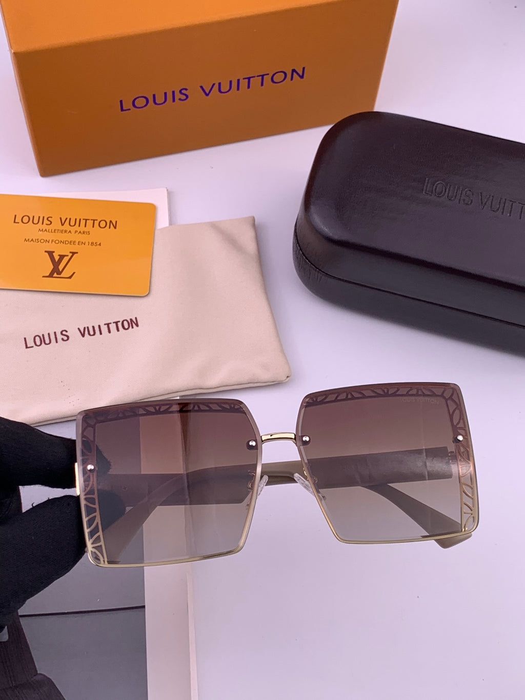 Louis Vuitton L3730 Square Gold Lens Sunglasses for Men & Women - 158173 - detail image 2