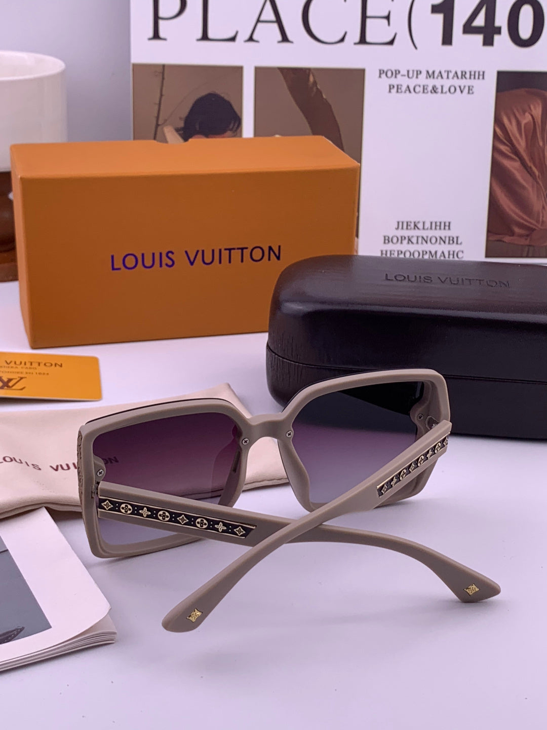 Louis Vuitton Fashion Gold Lens Sunglasses for Men & Women - 158168 - detail image 5