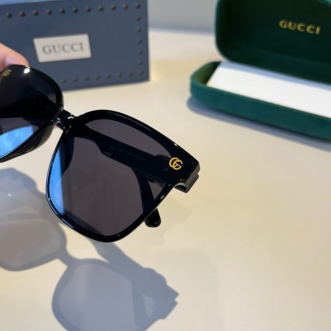 Gucci Fashion Black Lens Sunglasses for Men & Women - 414999 - detail image 6