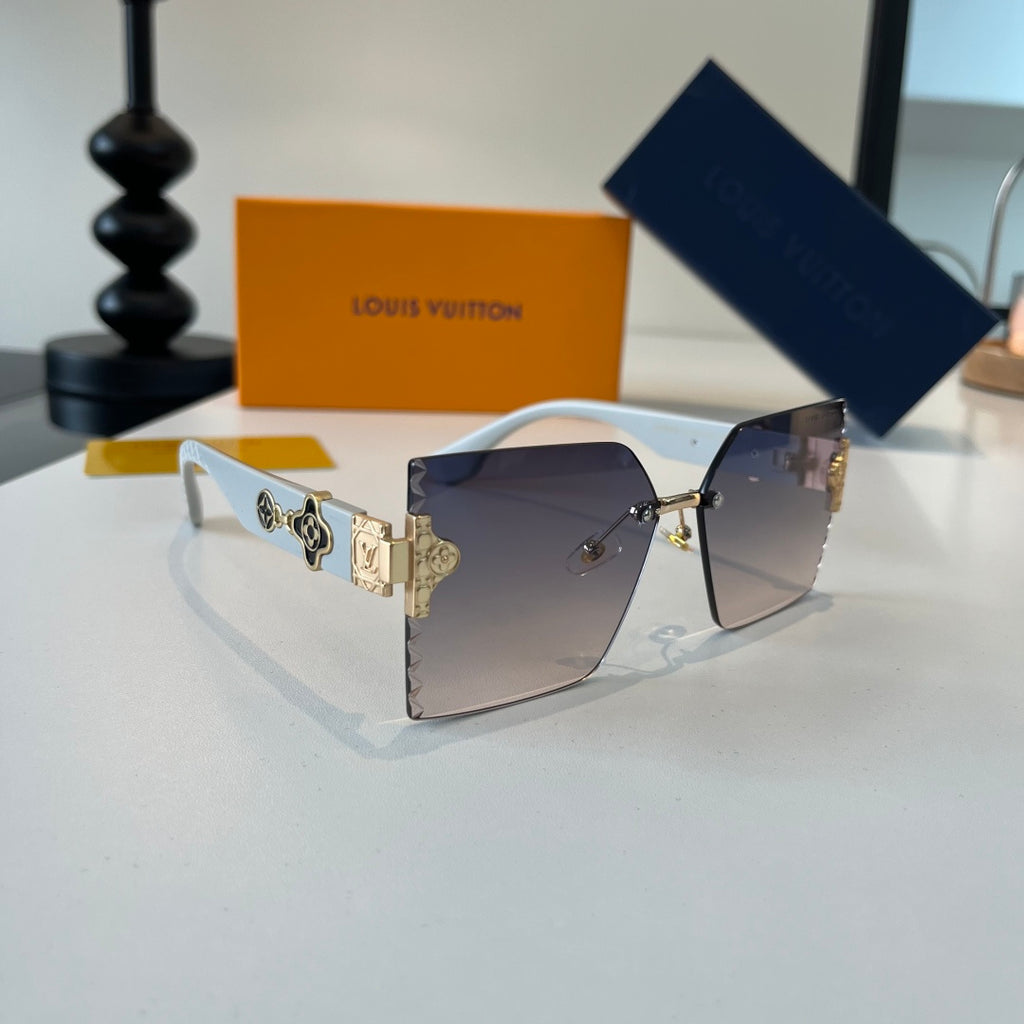 Louis Vuitton Fashion Silver Lens Sunglasses for Women - 448659