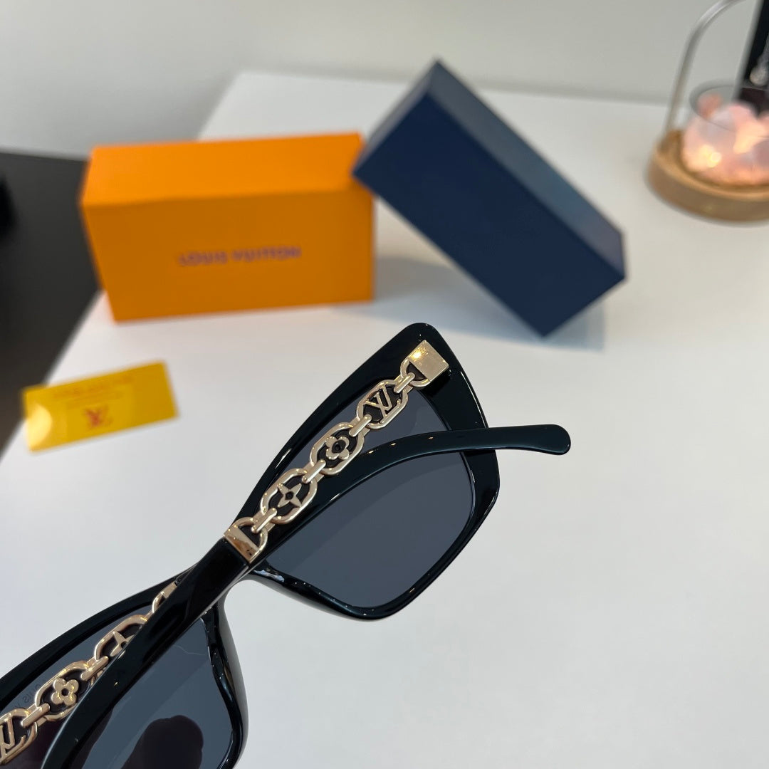 Louis Vuitton Cat-Eye Silver Lens Sunglasses for Women - 357583 - detail image 8