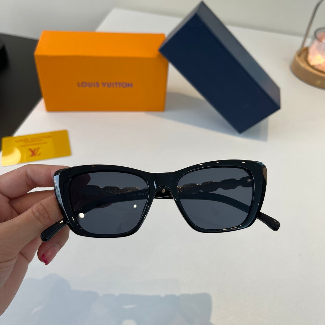 Louis Vuitton Cat-Eye Silver Lens Sunglasses for Women - 357583 - detail image 6