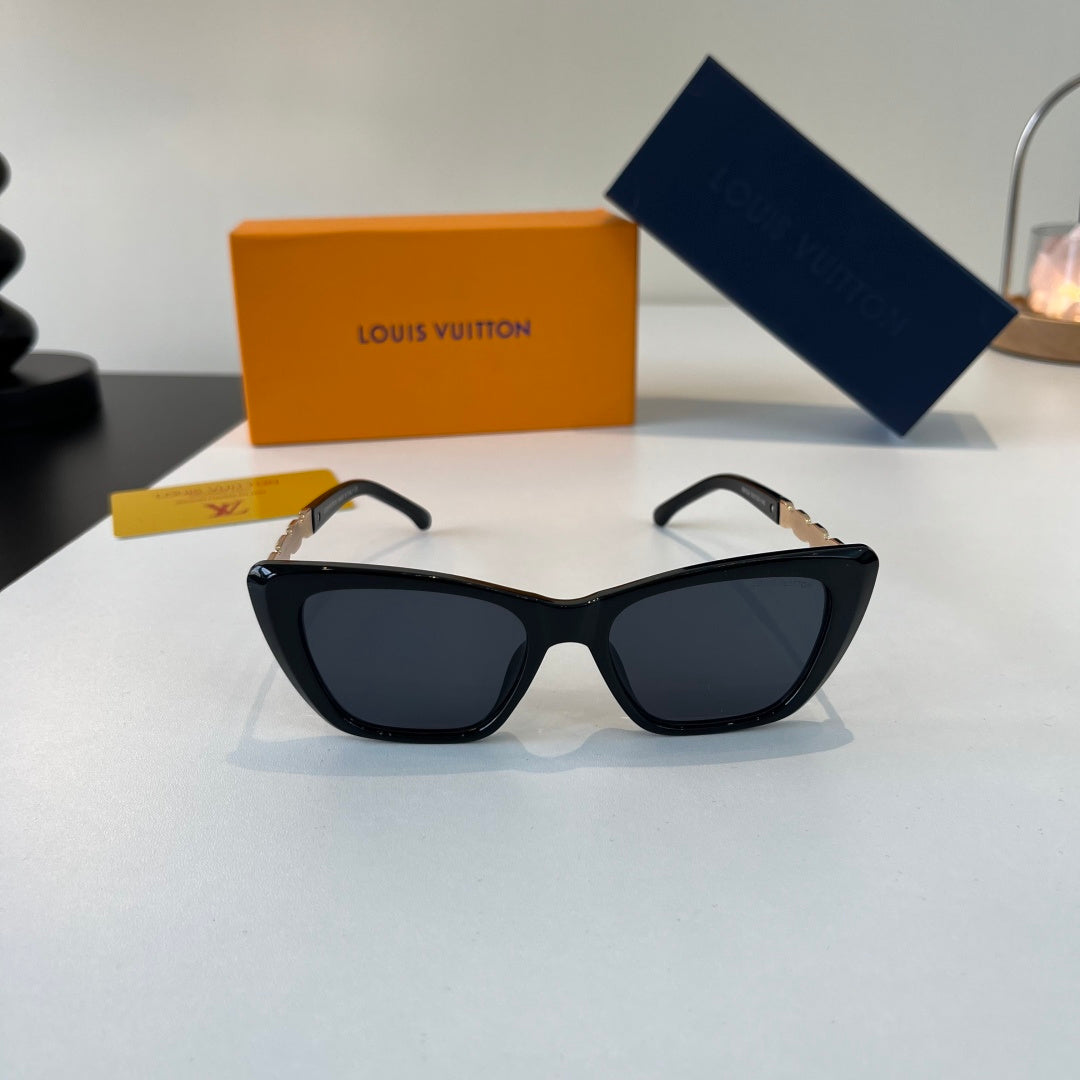 Louis Vuitton Cat-Eye Silver Lens Sunglasses for Women - 357583 - detail image 2