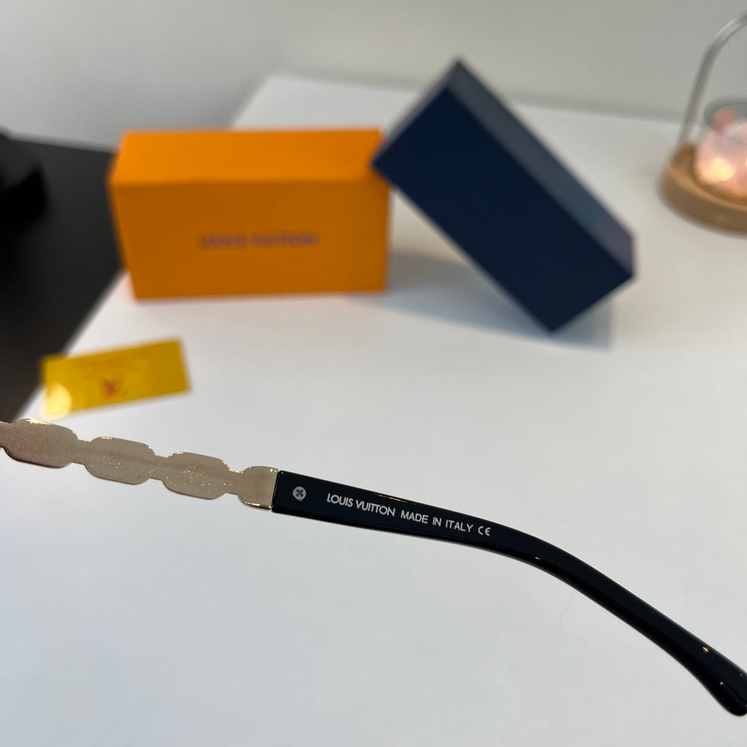 Louis Vuitton Cat-Eye Silver Lens Sunglasses for Women - 357583 - detail image 11