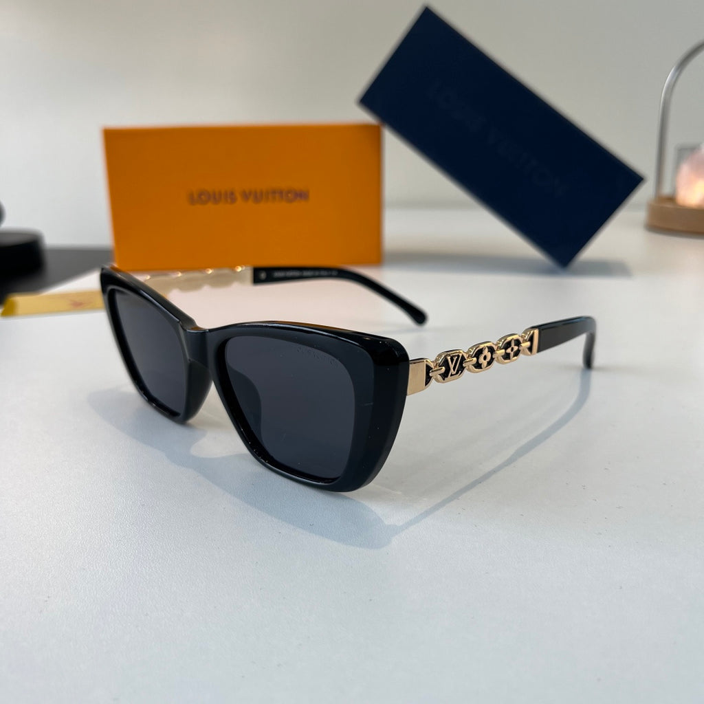 Louis Vuitton Cat-Eye Silver Lens Sunglasses for Women - 357583 - detail image 3