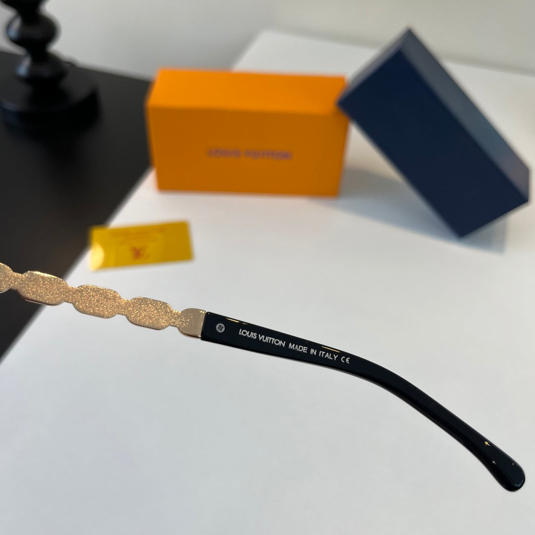 Louis Vuitton Cat-Eye Silver Lens Sunglasses for Women - 414779 - detail image 9