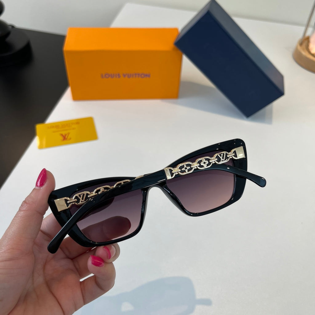 Louis Vuitton Cat-Eye Silver Lens Sunglasses for Women - 414779 - detail image 7