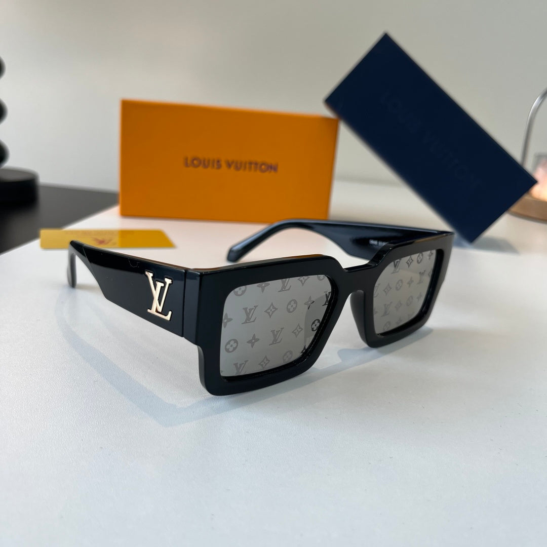 Louis Vuitton Fashion Silver Lens Sunglasses for Men & Women - 493062