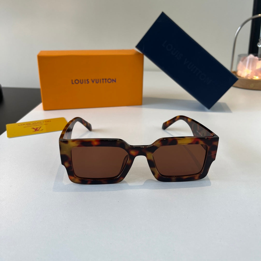 Louis Vuitton Fashion Black Lens Sunglasses for Men & Women - 357587