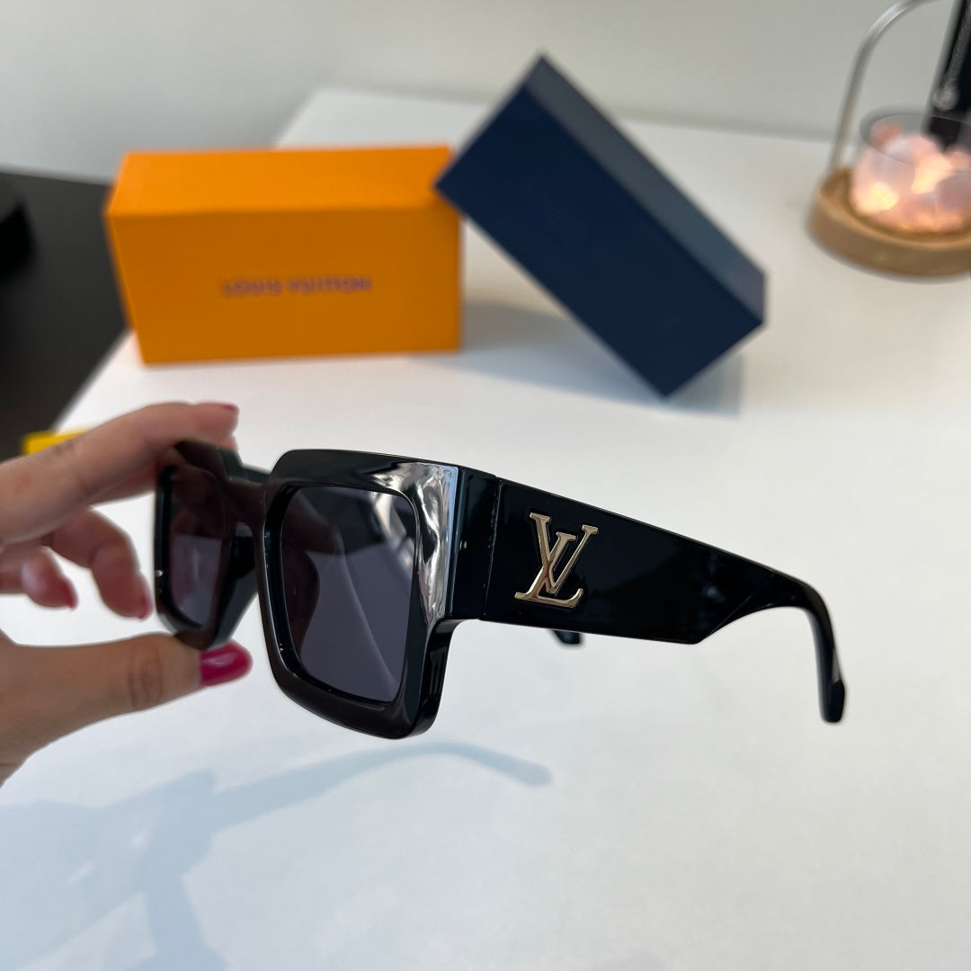 Louis Vuitton Fashion Black Lens Sunglasses for Men & Women - 357588 - detail image 3