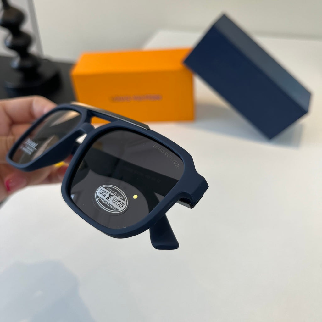 Louis Vuitton Fashion Black Lens Sunglasses for Men & Women - 414781 - detail image 6